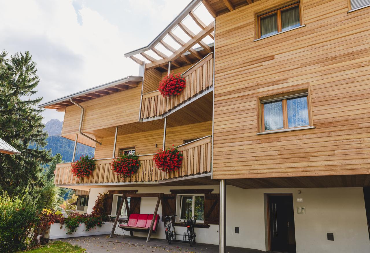 Apartments Bachmann San Candido Exterior foto
