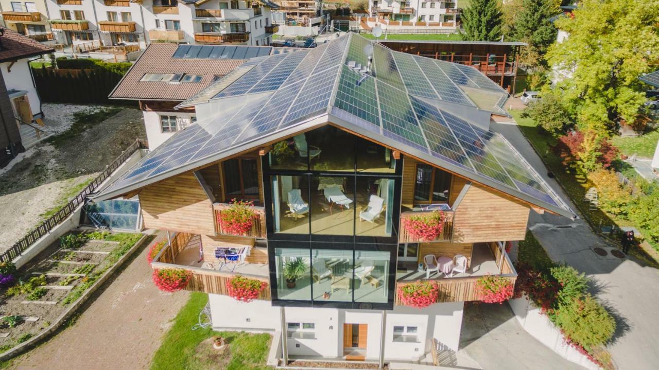 Apartments Bachmann San Candido Exterior foto